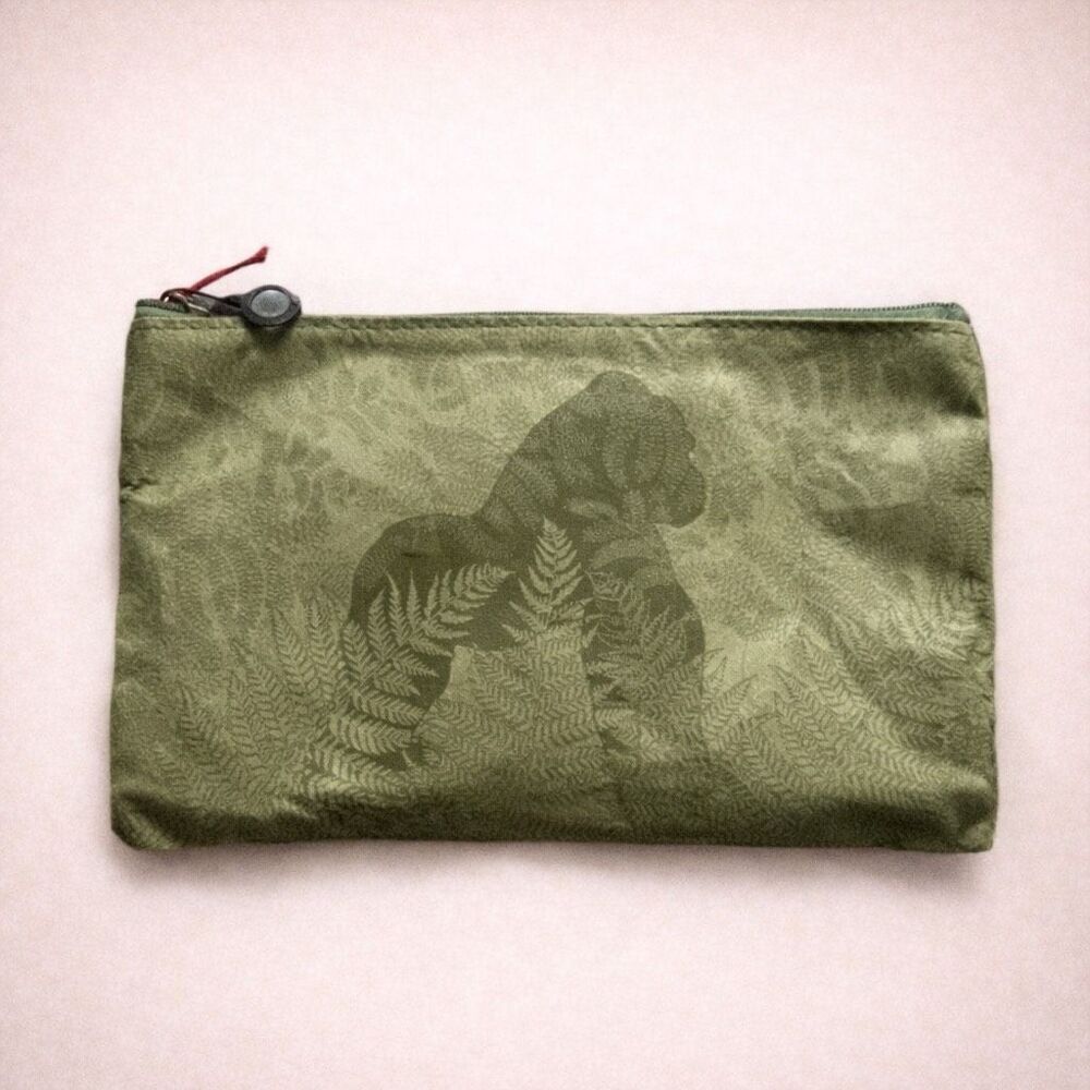 Emirates Wildlife Gorilla Amenity Kit – Sealed Travel Pouch Set (Eco-Friendly)